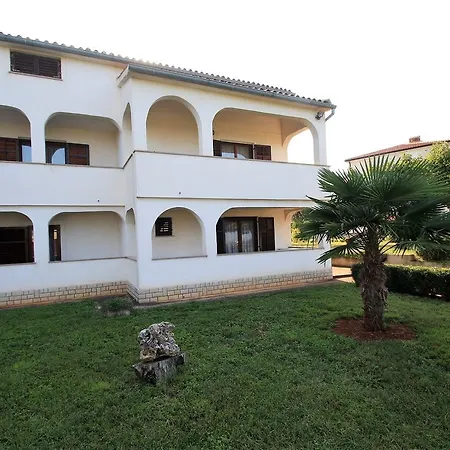 Livio Stranici 3* Rosini