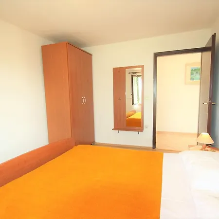 Livio Stranici 3* Rosini