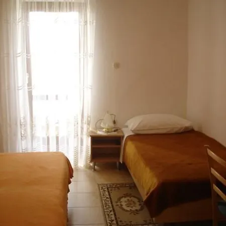 Livio Stranici 3*